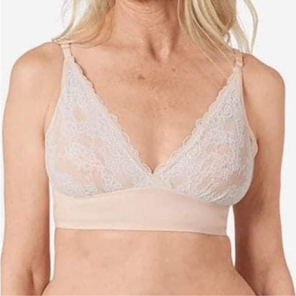 🌸Ruby Ribbon Second Skin Lace Bralette in Cream NWOT